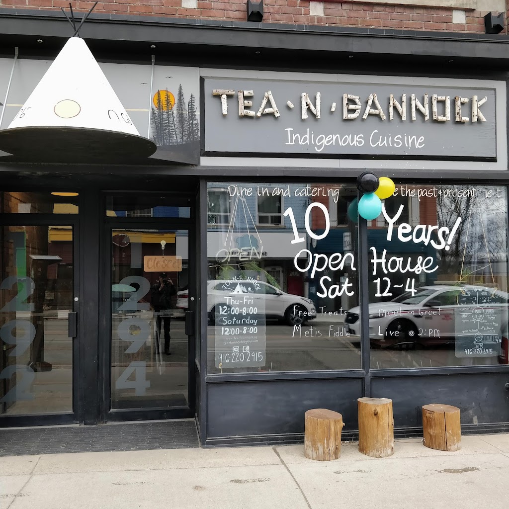 Tea N Bannock | 1294 Gerrard St E, Toronto, ON M4L 1Y7, Canada | Phone: (416) 220-2915