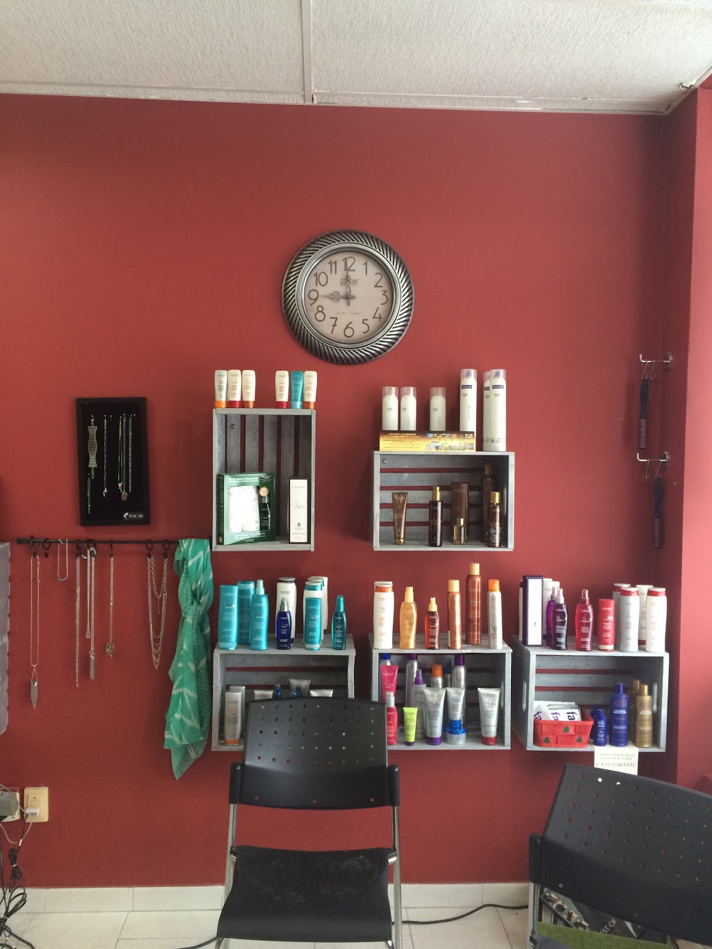 Ecole de coiffure La Pro et lapprenti | porte #8, 110 Boulevard Curé-Labelle, Sainte-Thérèse, QC J7E 2X5, Canada | Phone: (450) 433-9744