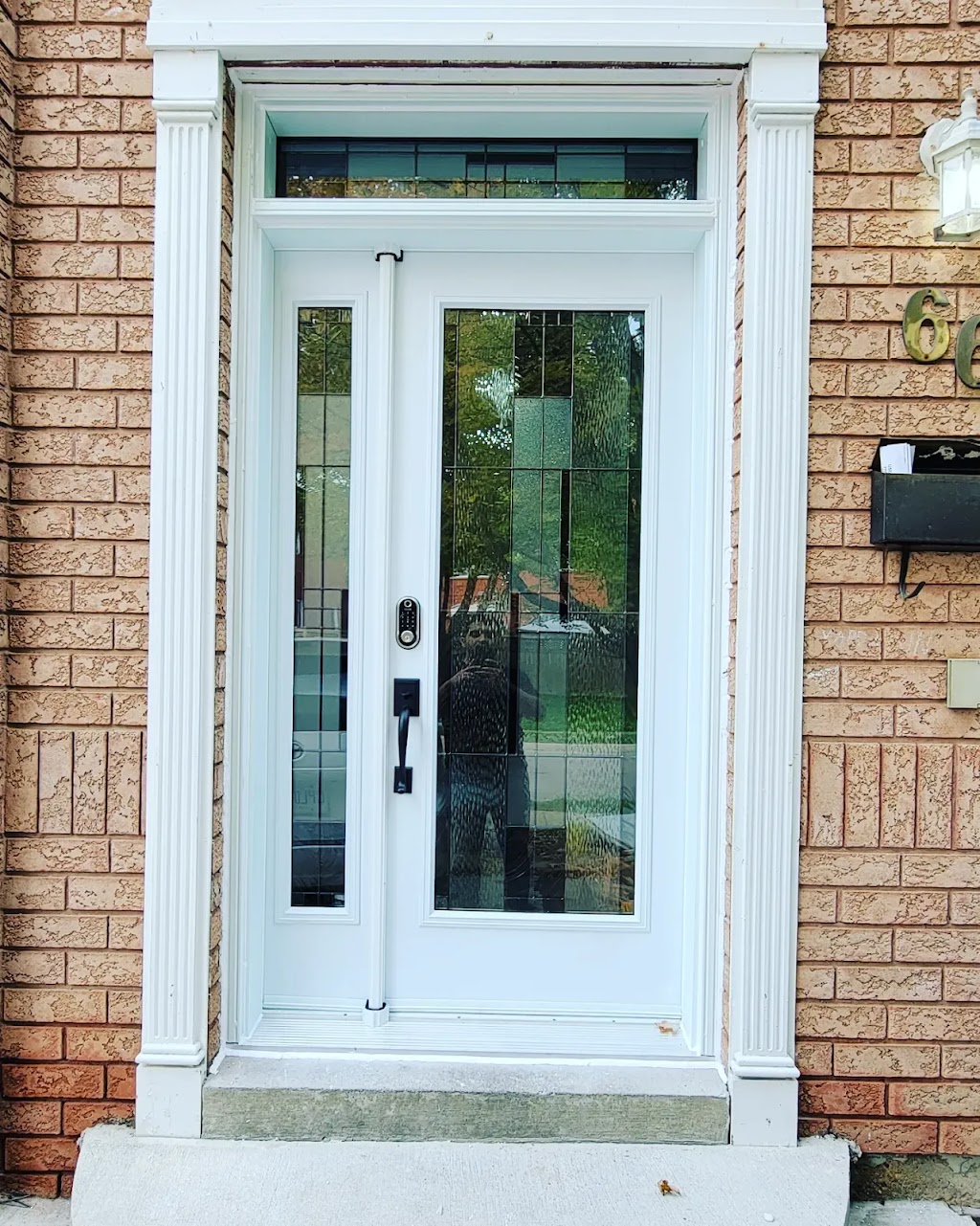 Silver ladder windows and doors | 41 Horne Dr, Brampton, ON L6V 2V2, Canada | Phone: (647) 926-0047