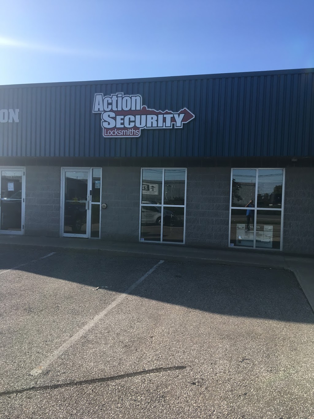 Action Security Locksmiths | 35 Cherry Blossom Rd #2, Cambridge, ON N3H 4R7, Canada | Phone: (519) 653-8078