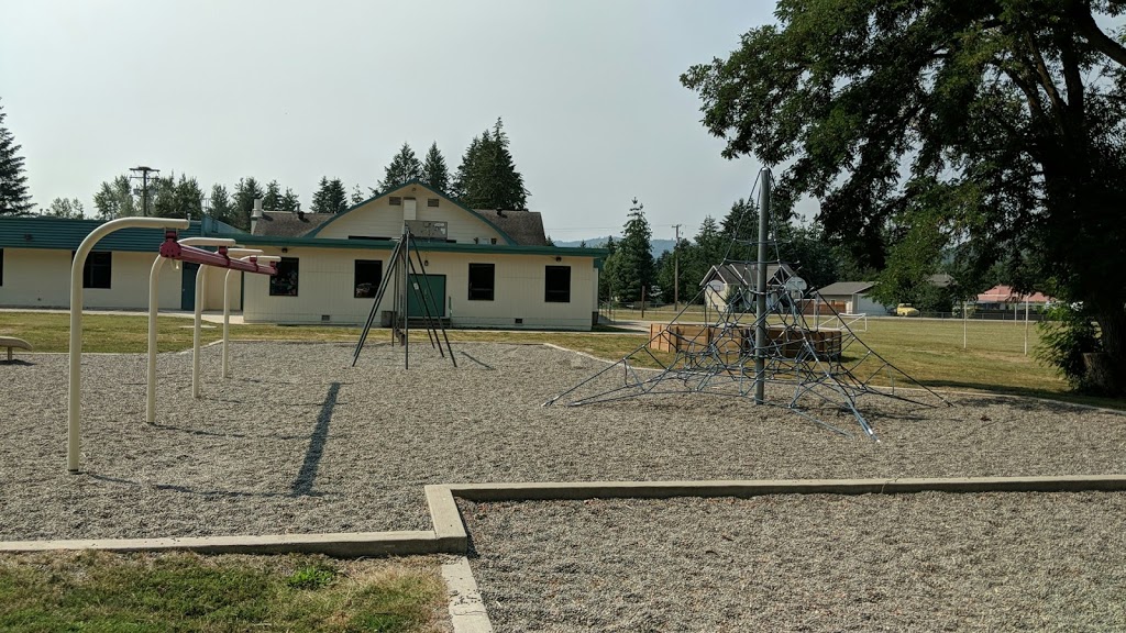 Grindrod Elementary School | 263 Carlin St, Grindrod, BC V0E 1Y0, Canada | Phone: (250) 838-7579