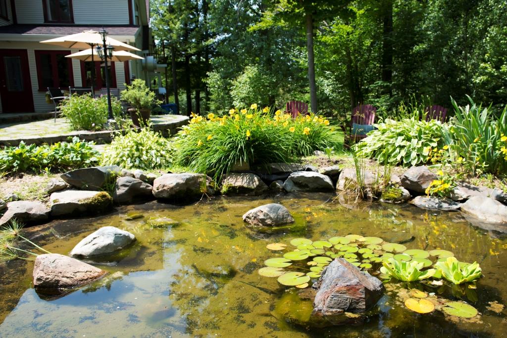 Auberge-Spa le Madrigal | 46 Boulevard de Bromont, Bromont, QC J2L 2K3, Canada | Phone: (450) 534-3588