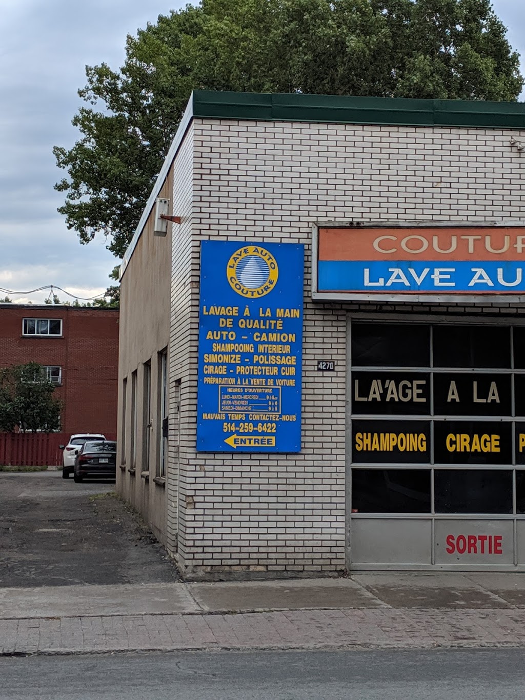 Couture Lave Auto | 4270 Rue Ontario E, Montréal, QC H1V 1K3, Canada | Phone: (514) 259-6422