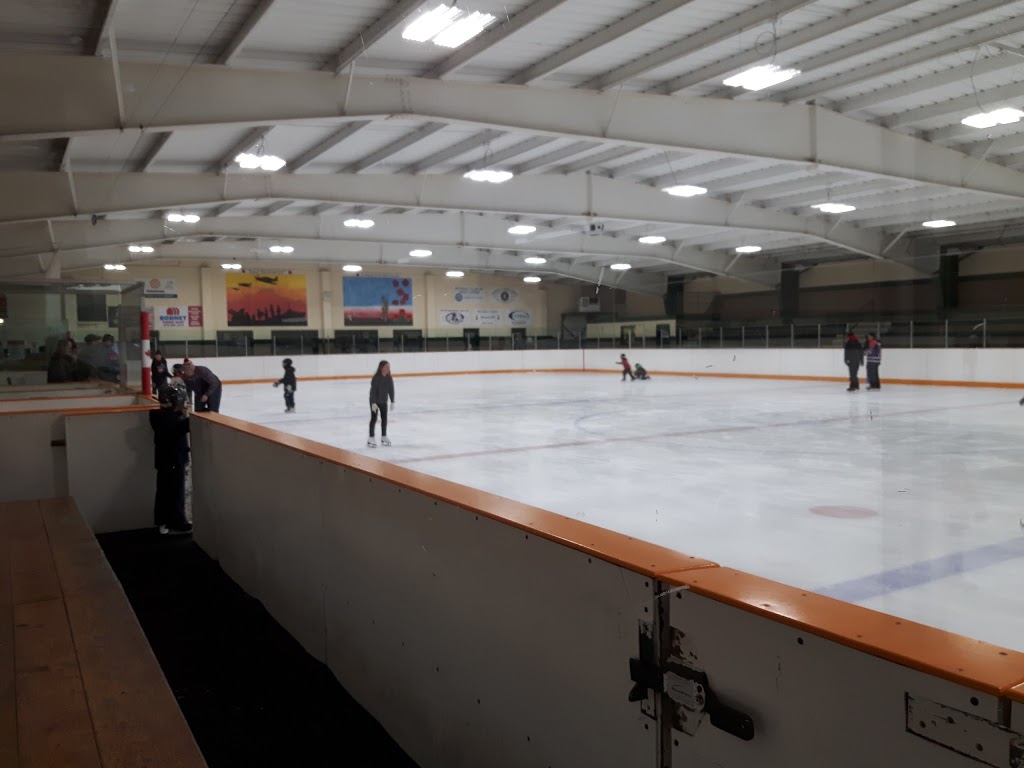 West Lorne Arena | 171 Graham Rd, West Lorne, ON N0L 2P0, Canada | Phone: (519) 768-1380