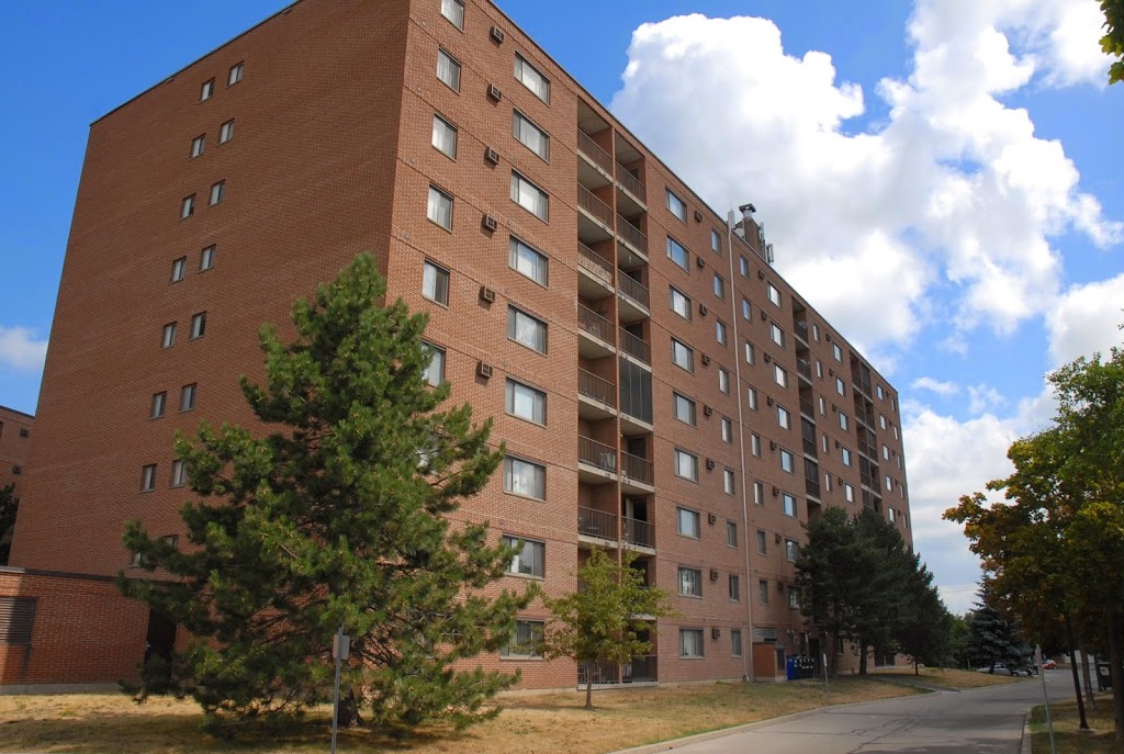 Heritage Place Apartments | 315 Heritage Dr, Kitchener, ON N2B 3S1, Canada | Phone: (519) 578-5052