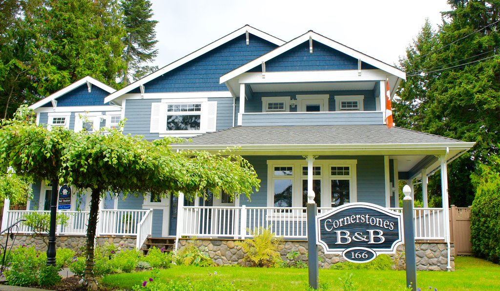 Cornerstones Bed & Breakfast | 166 Harlech Rd, Qualicum Beach, BC V9K 1G9, Canada | Phone: (778) 837-9016