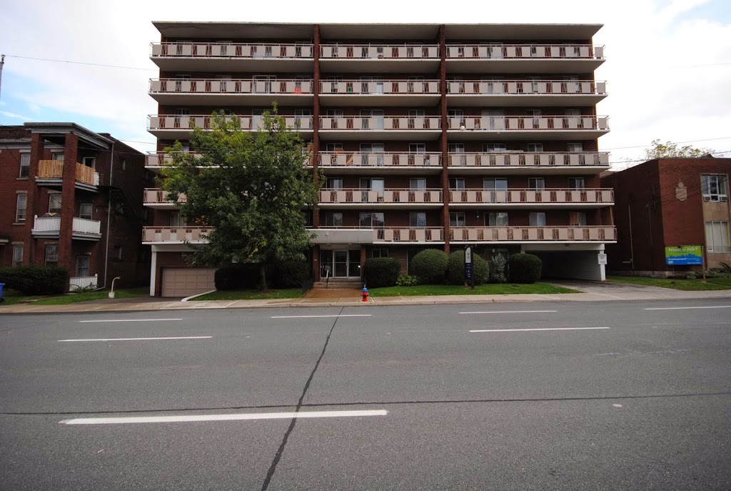 Donna Court Apartments | 55 Victoria Ave S, Hamilton, ON L8N 2S8, Canada | Phone: (905) 528-9157