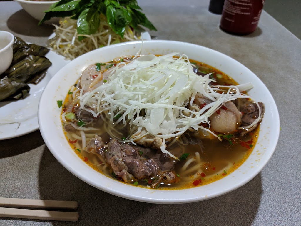 Song Huong Restaurant | 1613 Nanaimo St, Vancouver, BC V5L 4T9, Canada | Phone: (604) 568-1196