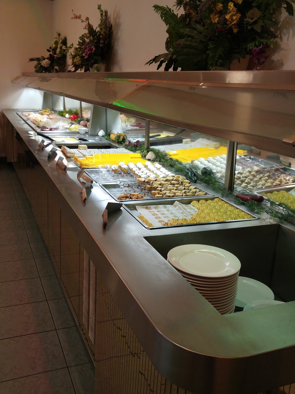 West Garden Buffet | 560 West St, Brantford, ON N3R 6K7, Canada | Phone: (519) 753-3990