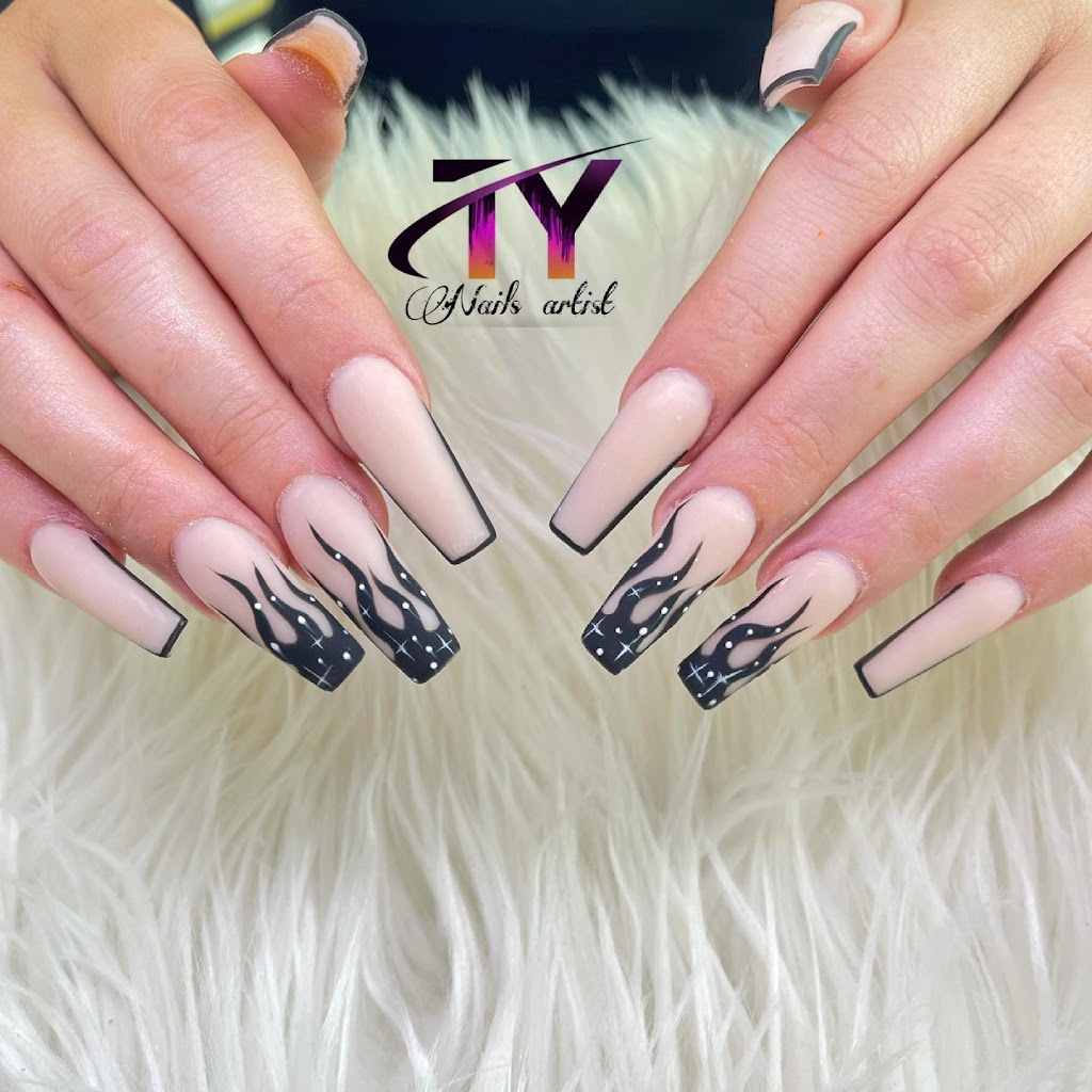 Q-Nails Century Rd. | 11 Westwind Dr Suite 215, Spruce Grove, AB T7X 0B9, Canada | Phone: (780) 962-3347