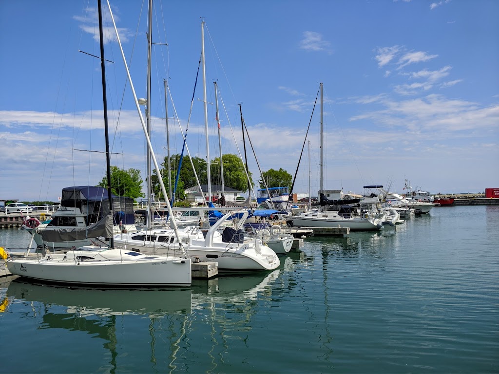 Cobourg Yacht Club | 100 Hibernia St, Cobourg, ON K9A 3J8, Canada | Phone: (905) 372-3098