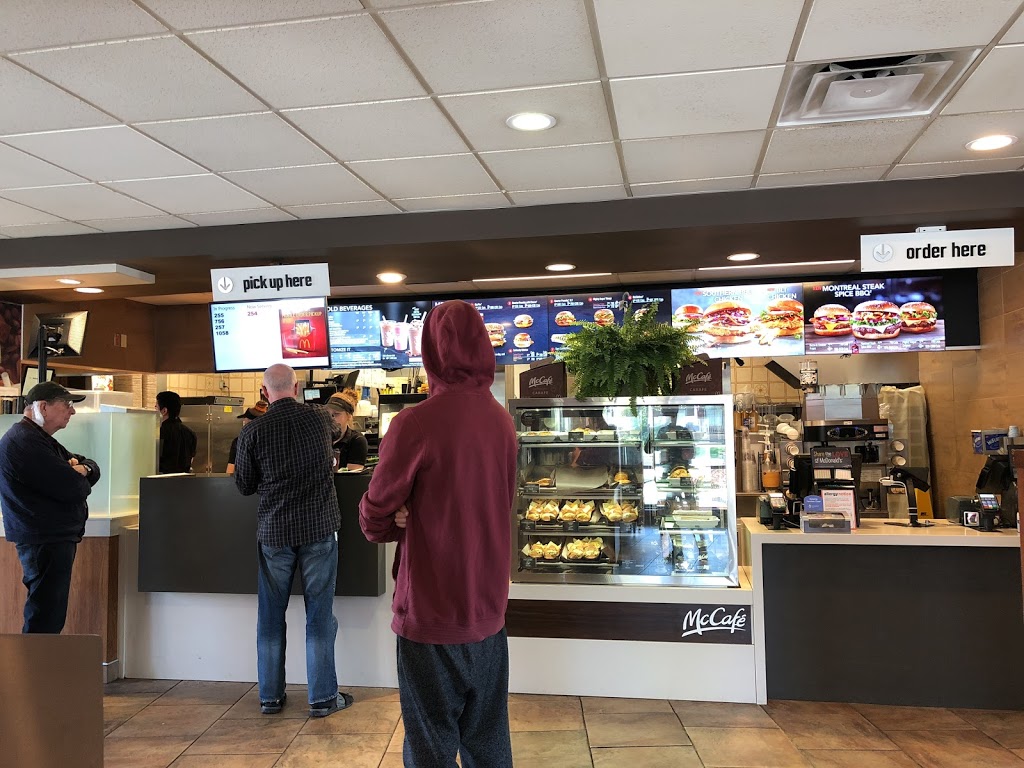 McDonalds | 34 Livingston Ave, Grimsby, ON L3M 4H8, Canada | Phone: (905) 945-5491