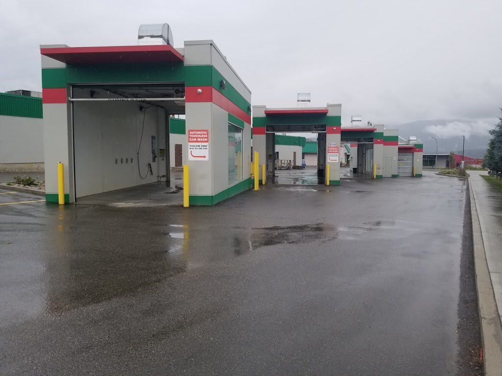 Gateway carwash | 2801 10th Ave NE, Salmon Arm, BC V1E 2S3, Canada | Phone: (778) 489-5577