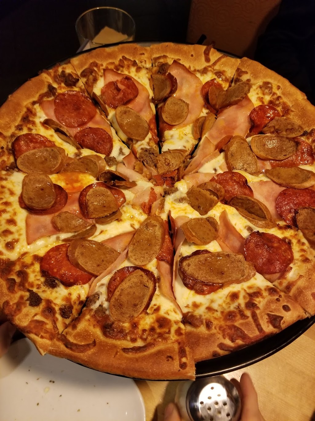 Boston Pizza | 821 Rye St, Peterborough, ON K9J 6X1, Canada | Phone: (705) 740-2775