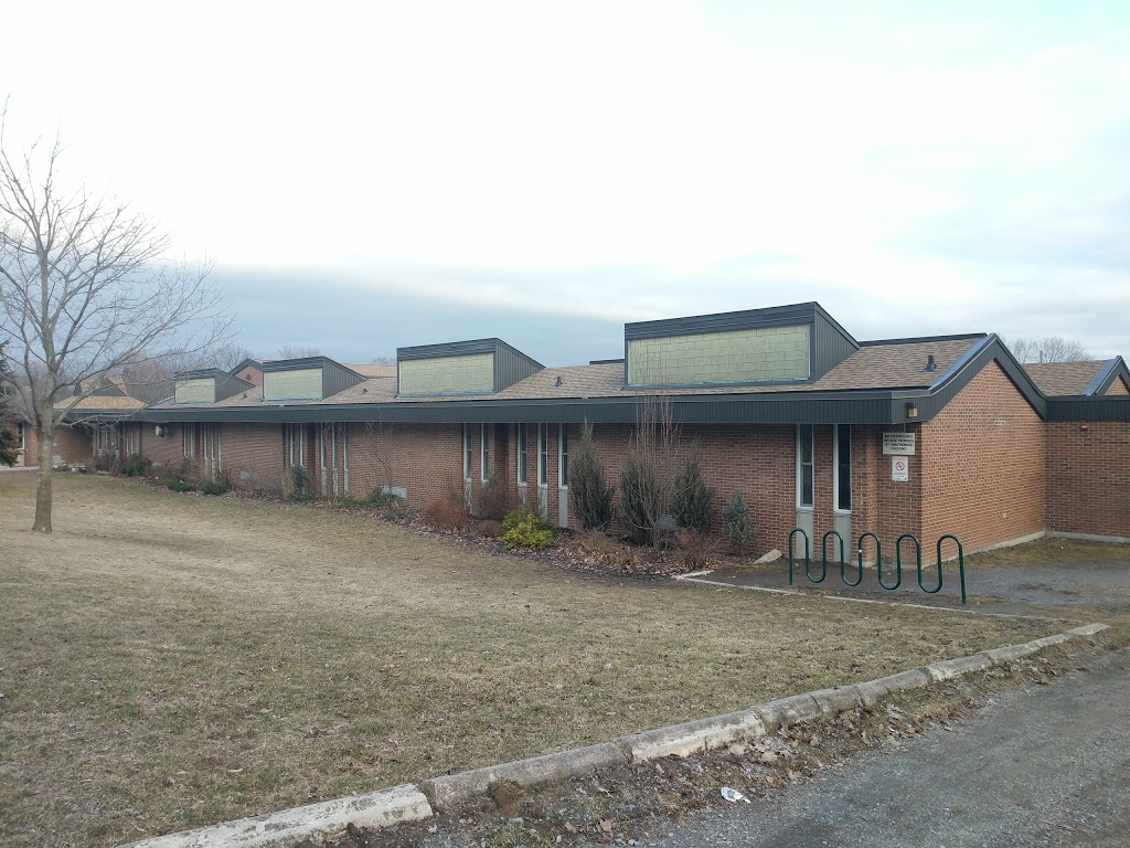 Centennial Public School | 120 Norman Rogers Dr, Kingston, ON K7M 2R2, Canada | Phone: (613) 546-5517