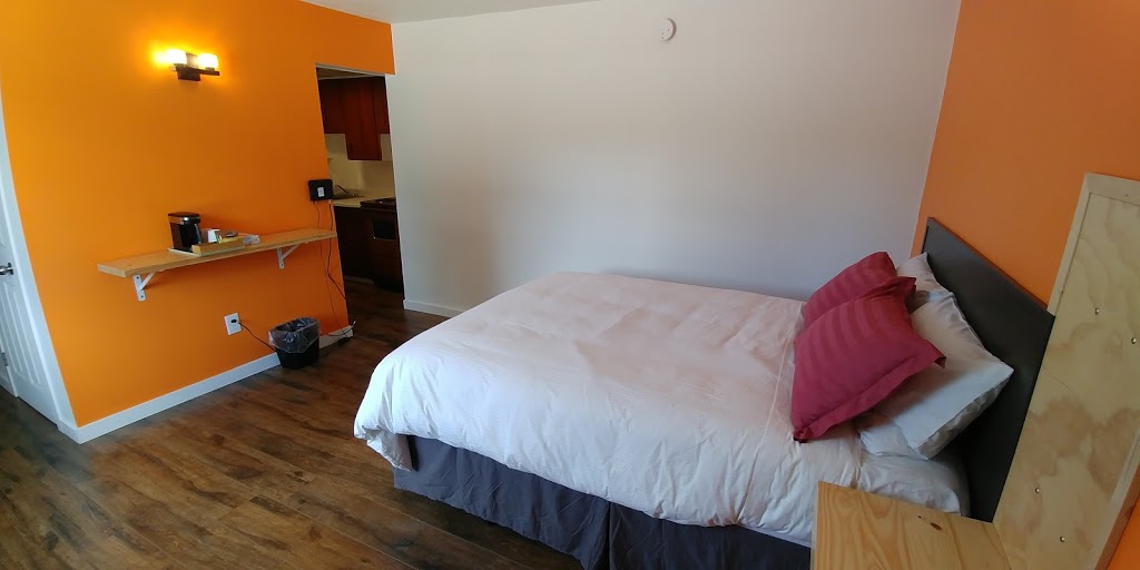 Motel Happy Salmon | 6410 Trans Canada Highway N.E, Canoe, BC V0E 1K0, Canada | Phone: (778) 489-5075