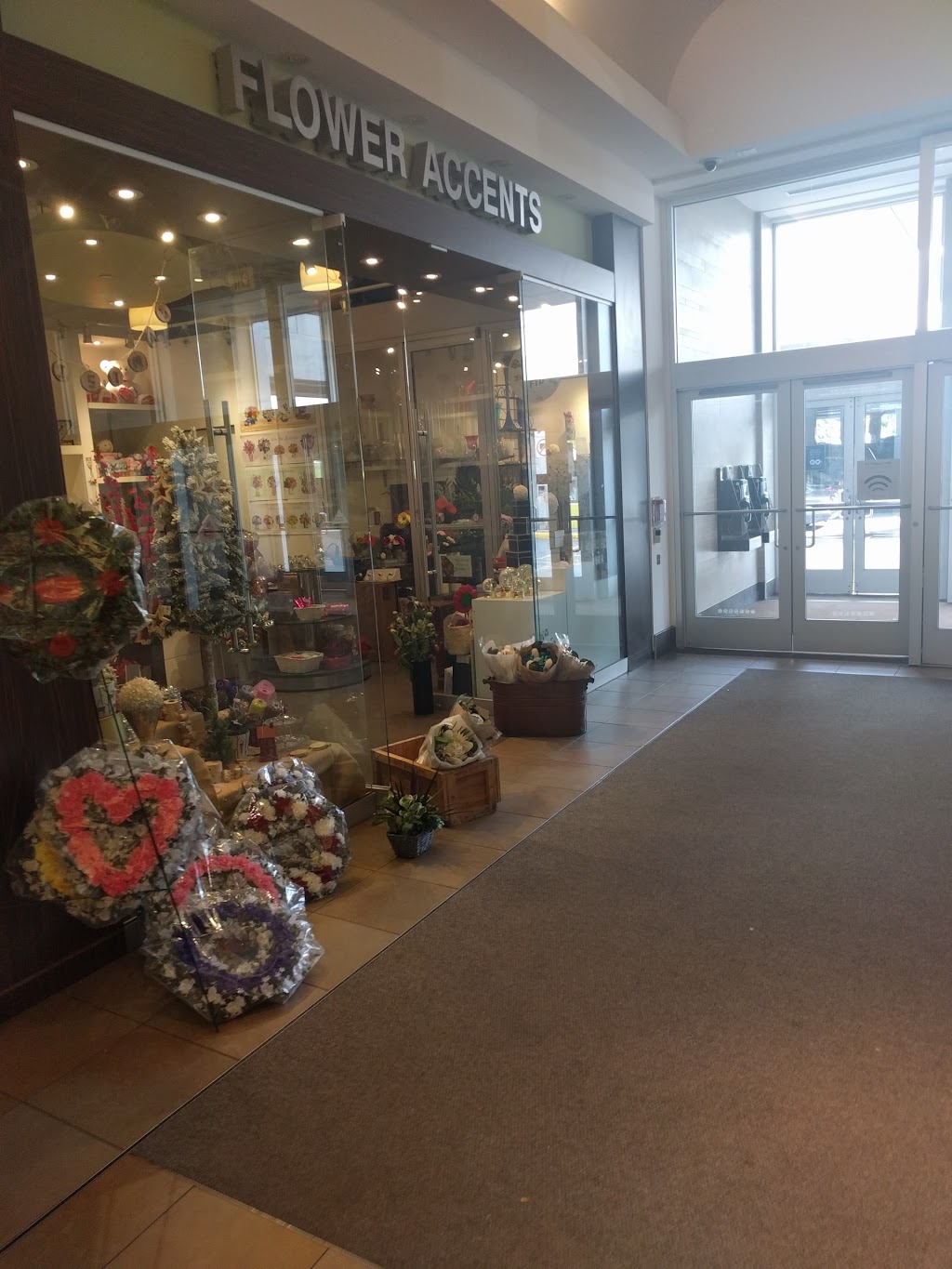 Flower Accents | 1800 Sheppard Ave E, North York, ON M2J 5A7, Canada | Phone: (416) 351-1111