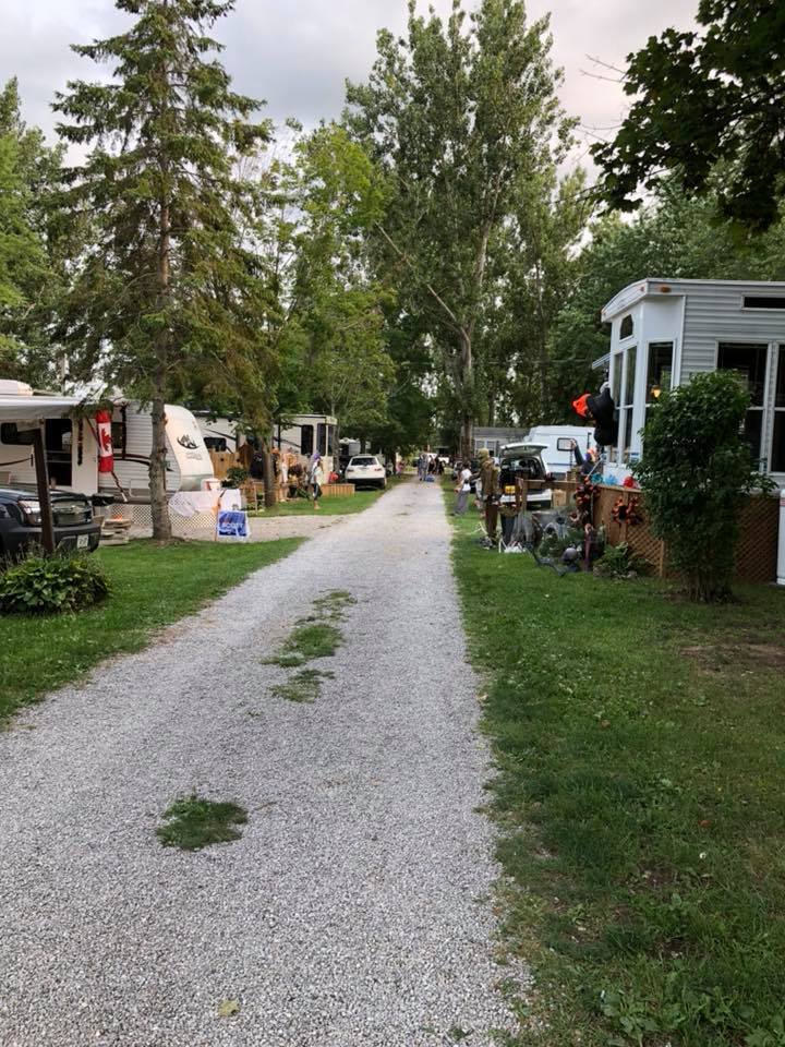 Alpine RV Resort | 46 Alpine St, Lindsay, ON K9V 4R1, Canada | Phone: (705) 324-6447