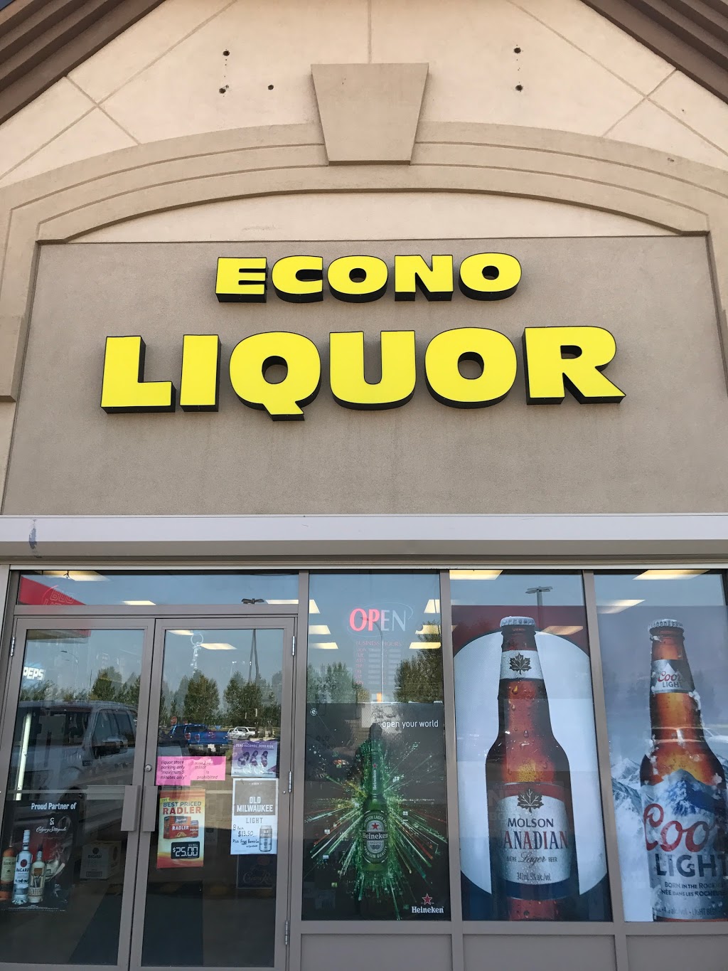 Econo Liquor | 411 Airport Rd, Edmonton International Airport, AB T9E 0V5, Canada | Phone: (780) 890-7200