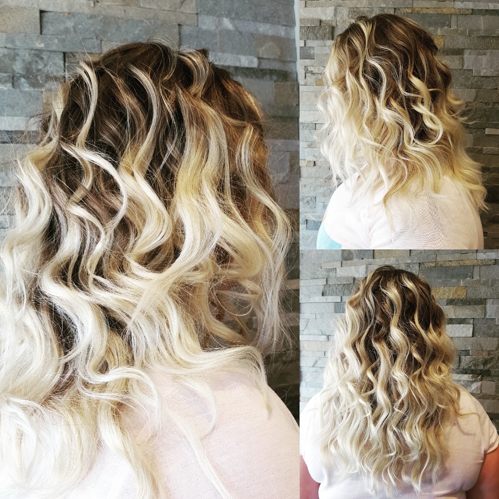 Coiffure Pour Elle Bois-des-Filion | 410 Bd Adolphe-Chapleau, Bois-des-Filion, QC J6Z 1H7, Canada | Phone: (450) 621-0223