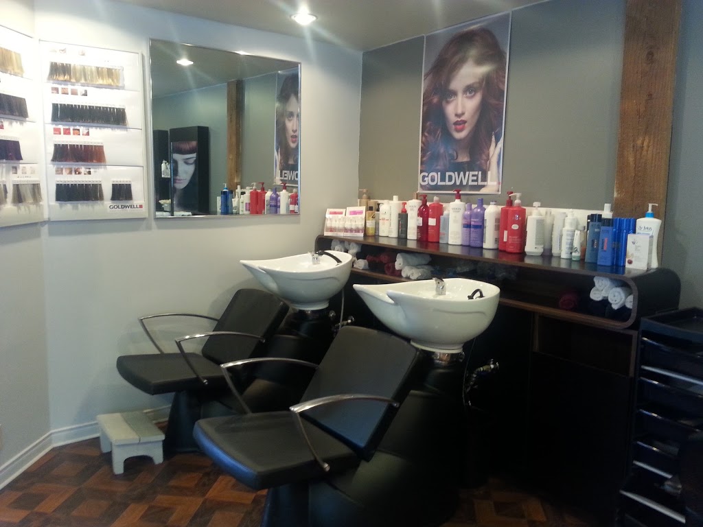 Salon de Coiffure Coup dOeil | 75 Avenue de la Gare, Bloc C-1, Saint-Sauveur, QC J0R 1R6, Canada | Phone: (450) 227-5648