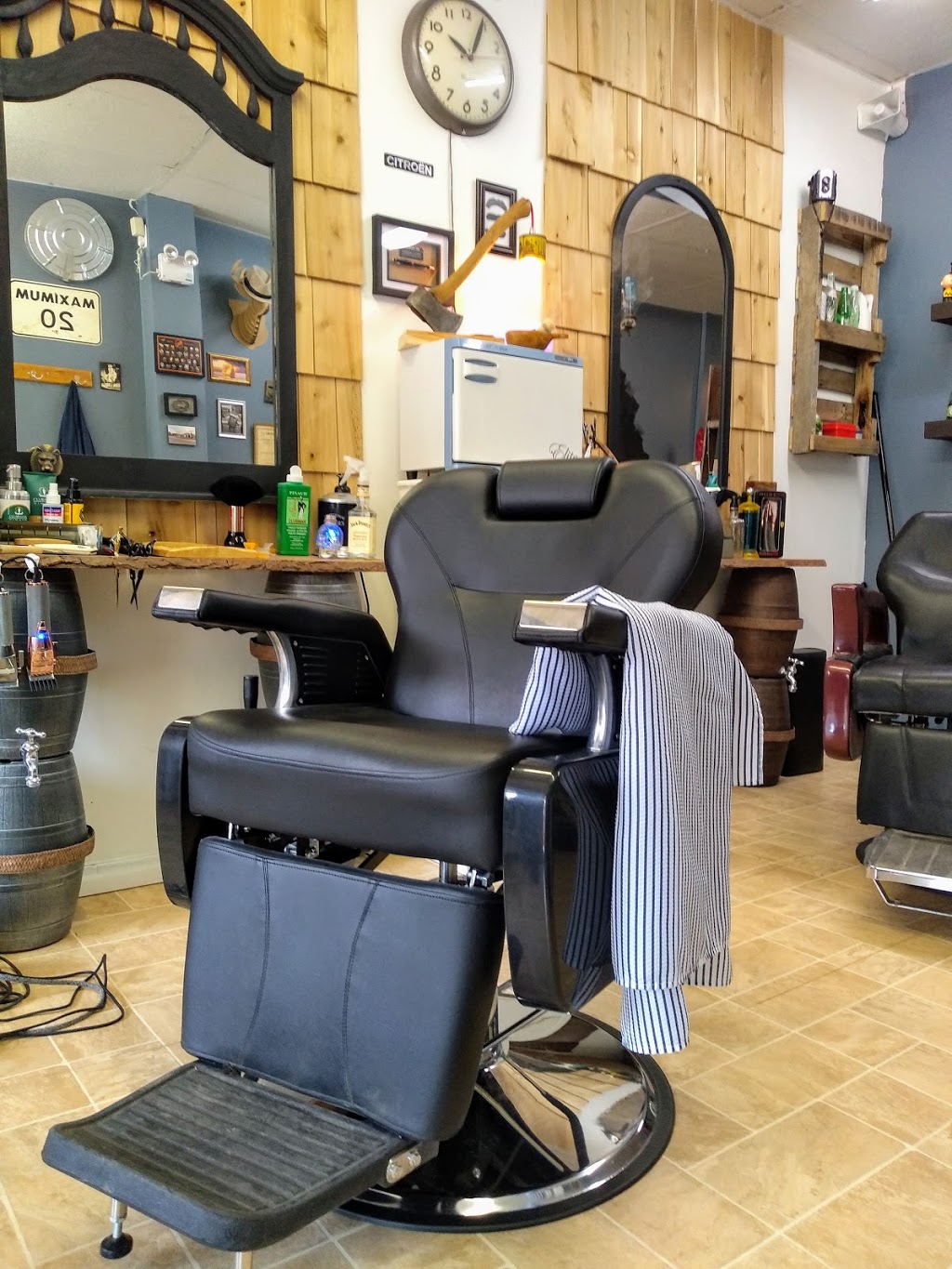 Barber Shop Math | 529 Rue Principale, Lachute, QC J8H 1Y6, Canada | Phone: (514) 756-3242