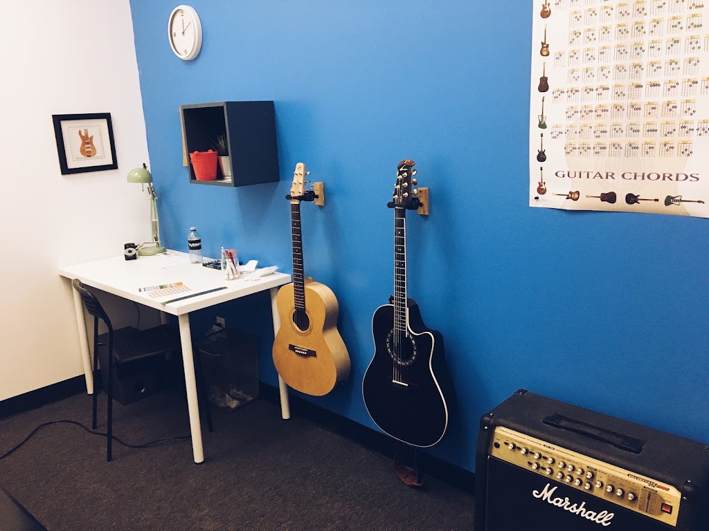 Harmonix Music Lessons | 576 Bryne Dr Suite J, Barrie, ON L4N 9P6, Canada | Phone: (705) 818-1699