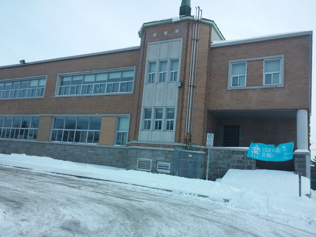 École Ste-Thérèse-De-Lenfant-Jésus | 700 9e Rue, Saint-Jérôme, QC J7Z 2Z5, Canada | Phone: (450) 438-8828