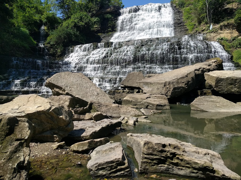 Albion Falls Parking Lot | Arbour Rd, Hamilton, ON L8W 3X9, Canada