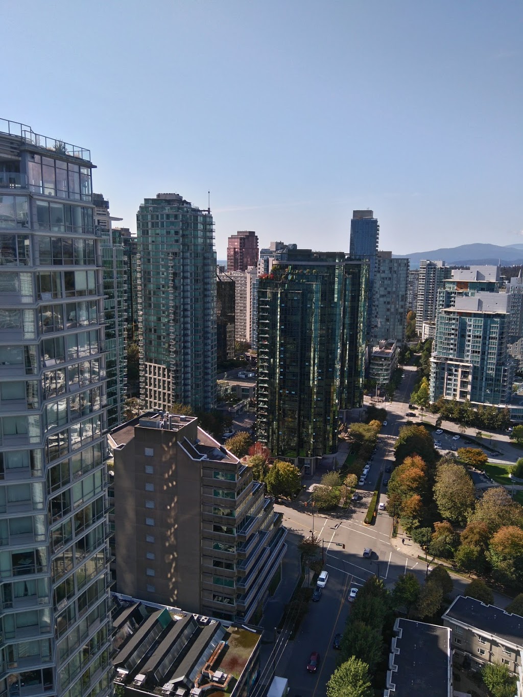 Coal Harbour Properties | 1205 W Hastings St, Vancouver, BC V6E 4T7, Canada | Phone: (604) 633-0694