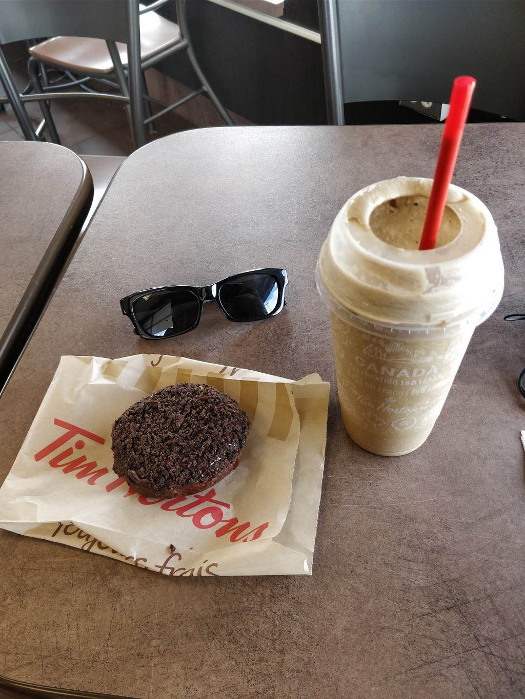 Tim Hortons | 3862 Boulevard Saint-Charles, Pierrefonds-Roxboro, QC H9H 3C3, Canada | Phone: (514) 693-9059