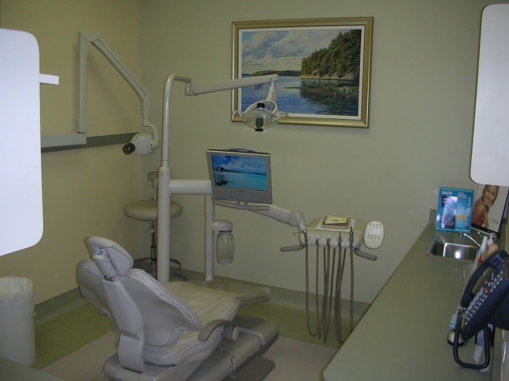 The Dental Centre - Stouffville | 15 Ringwood Dr #8, Whitchurch-Stouffville, ON L4A 8C1, Canada | Phone: (905) 642-5777