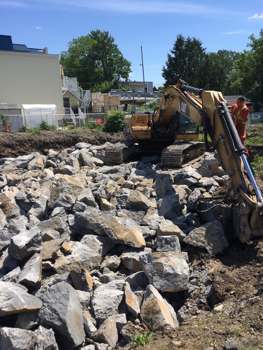 Les As De L Excavation Inc | 2556 Rue des Abeilles, Laval, QC H7K 2W2, Canada | Phone: (514) 969-8496