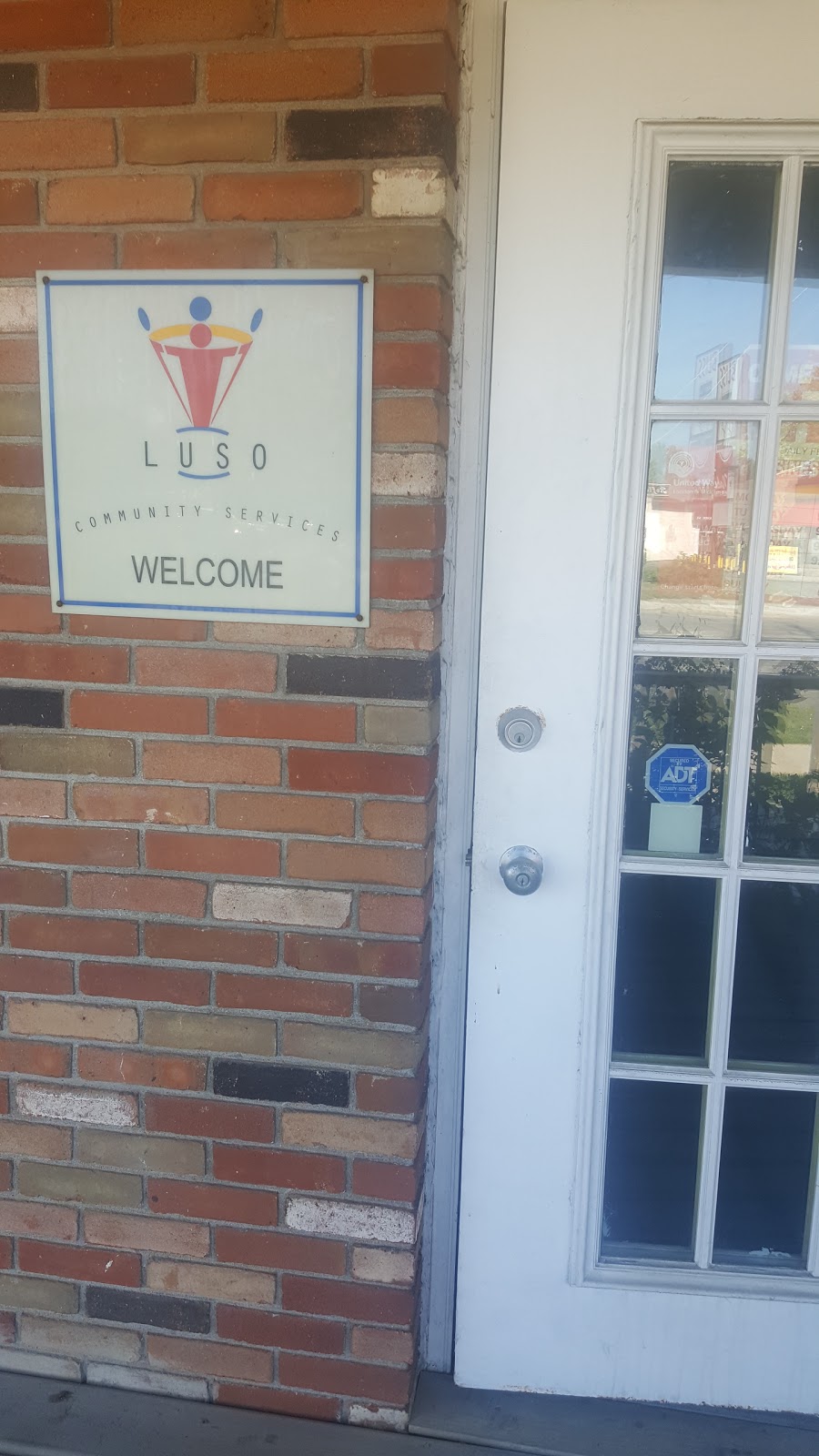 Luso Community Services | 1193 Oxford St E, London, ON N5Y 3M2, Canada | Phone: (519) 452-1466