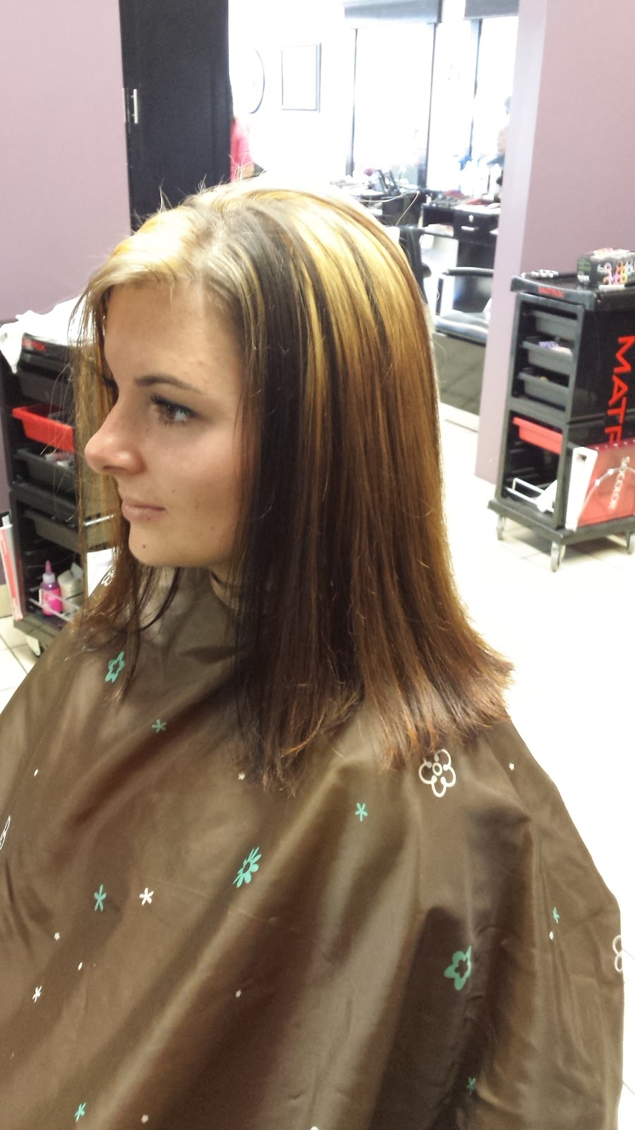 Classi-Cuts | 103 Clarence St, Port Colborne, ON L3K 3G2, Canada | Phone: (905) 834-0101