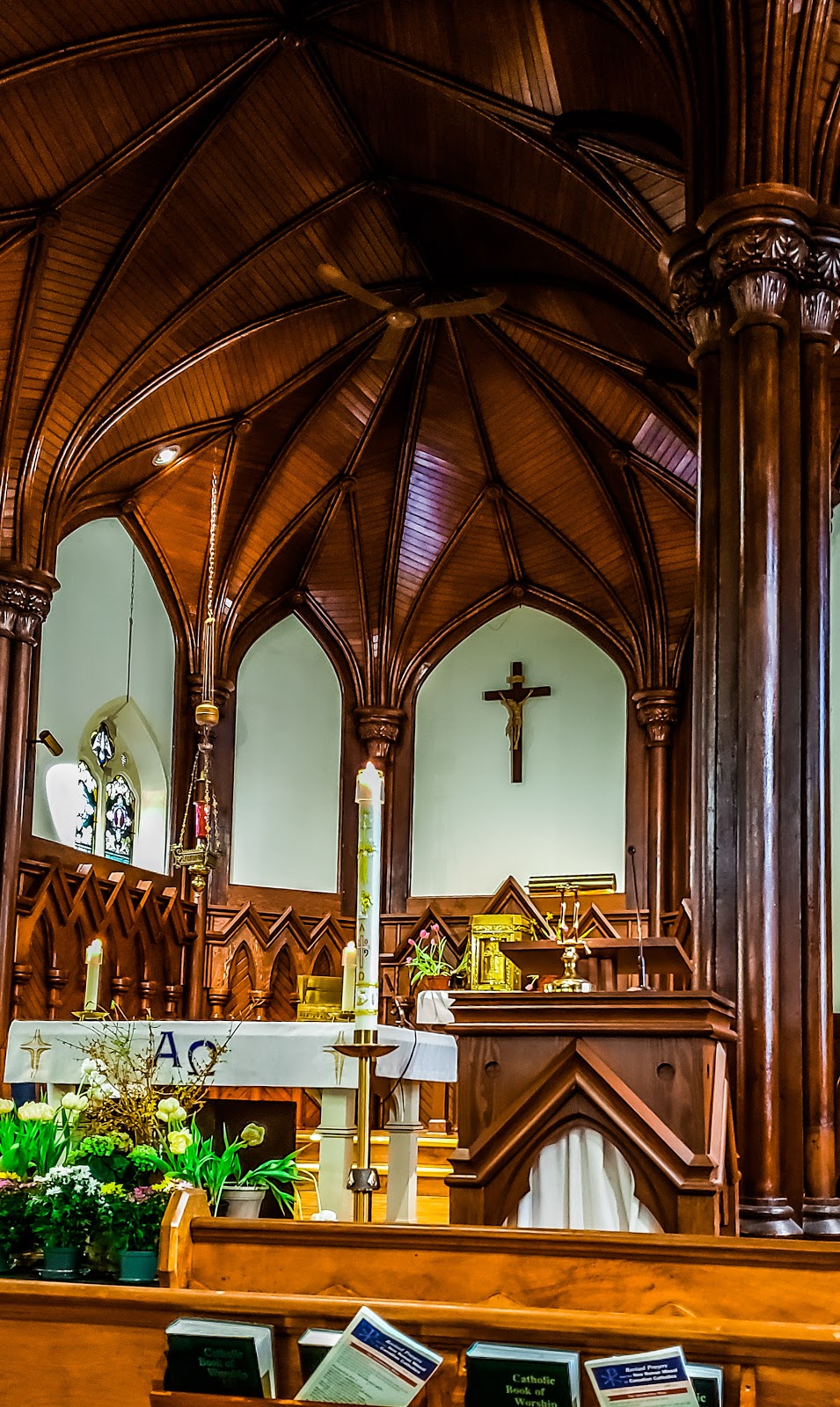 Catholic Church of St John the Evangelist | 339 King St, Windsor, NS B0N 2T0, Canada | Phone: (902) 798-2341