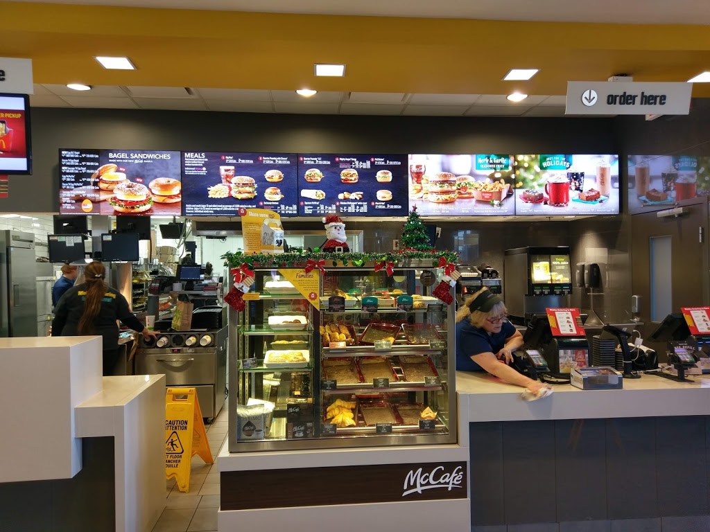 McDonalds | 222 Aviation Blvd NE, Calgary, AB T2E 7H8, Canada | Phone: (587) 230-1124