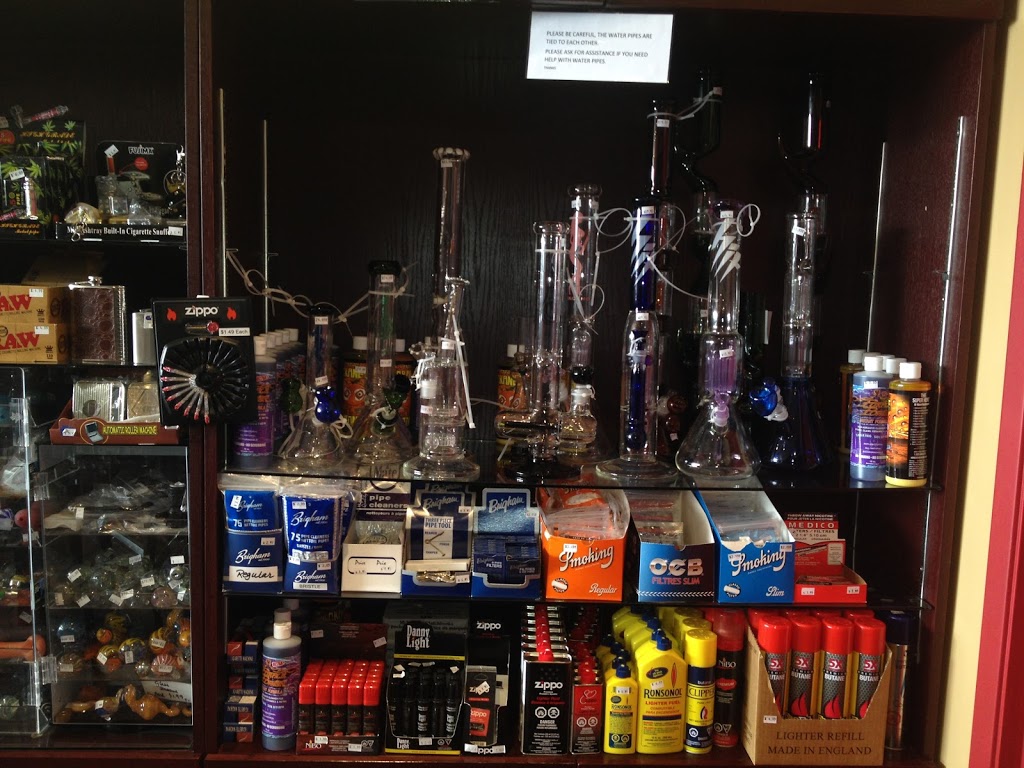 Smoke And Gift | 1030 Kennedy Cir #3g, Milton, ON L9T 0J9, Canada | Phone: (905) 878-3255