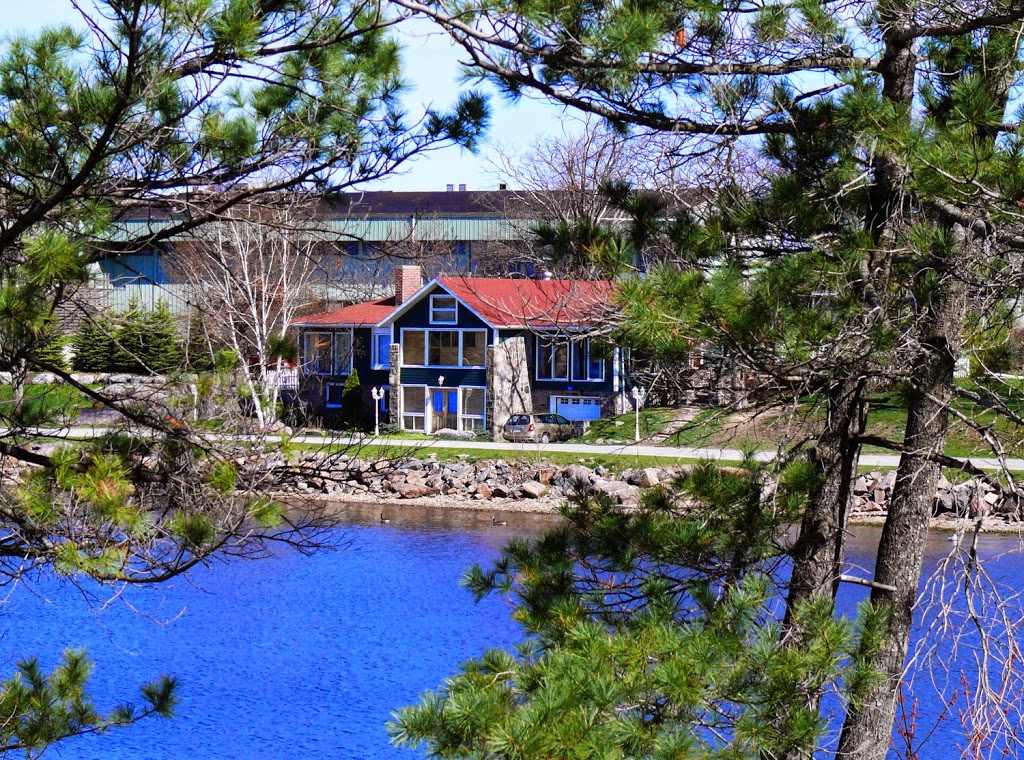 Delawana Resort | 42 Delawana Rd, Honey Harbour, ON P0E 1E0, Canada | Phone: (888) 557-0980