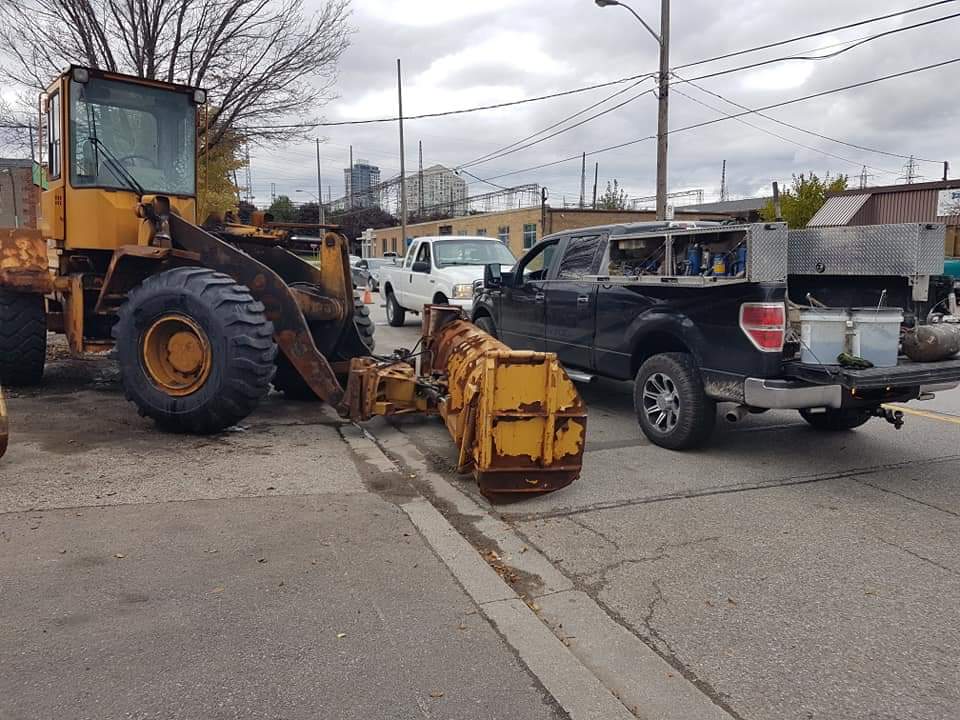 Matts Tire Service Inc. Commercial only | 17 St George St, Etobicoke, ON M8Z 3Y6, Canada | Phone: (647) 216-6288