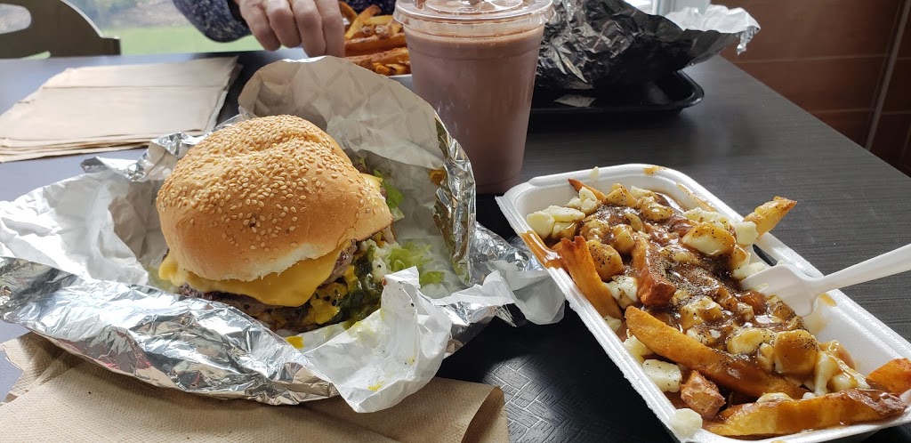 Burgers and Shakes | 220 Kennevale Dr, Ottawa, ON K2J 6B6, Canada | Phone: (613) 440-4005