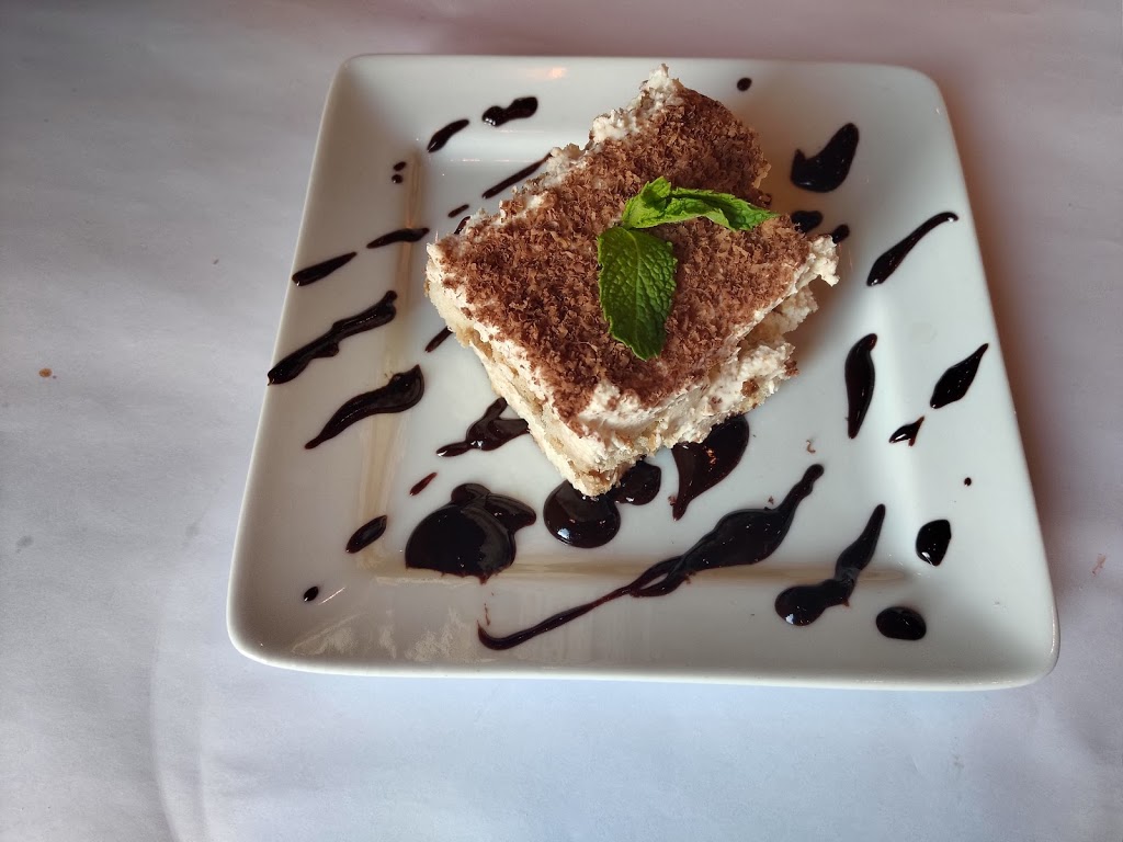 Vinnys Ristorante | 165 West St, Friday Harbor, WA 98250, USA | Phone: (360) 378-1934