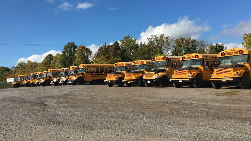 Hamilton Ellwood Bus Lines | 1325 Youngs Point Rd, Lakefield, ON K0L 2H0, Canada | Phone: (705) 652-6090