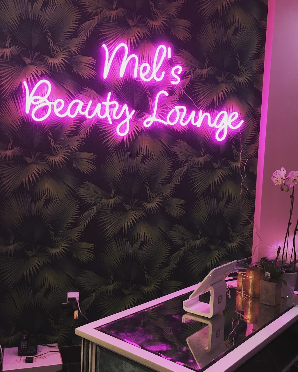 Mels Beauty Lounge | 475D Rogers Rd, Toronto, ON M6N 0B3, Canada | Phone: (647) 342-1588