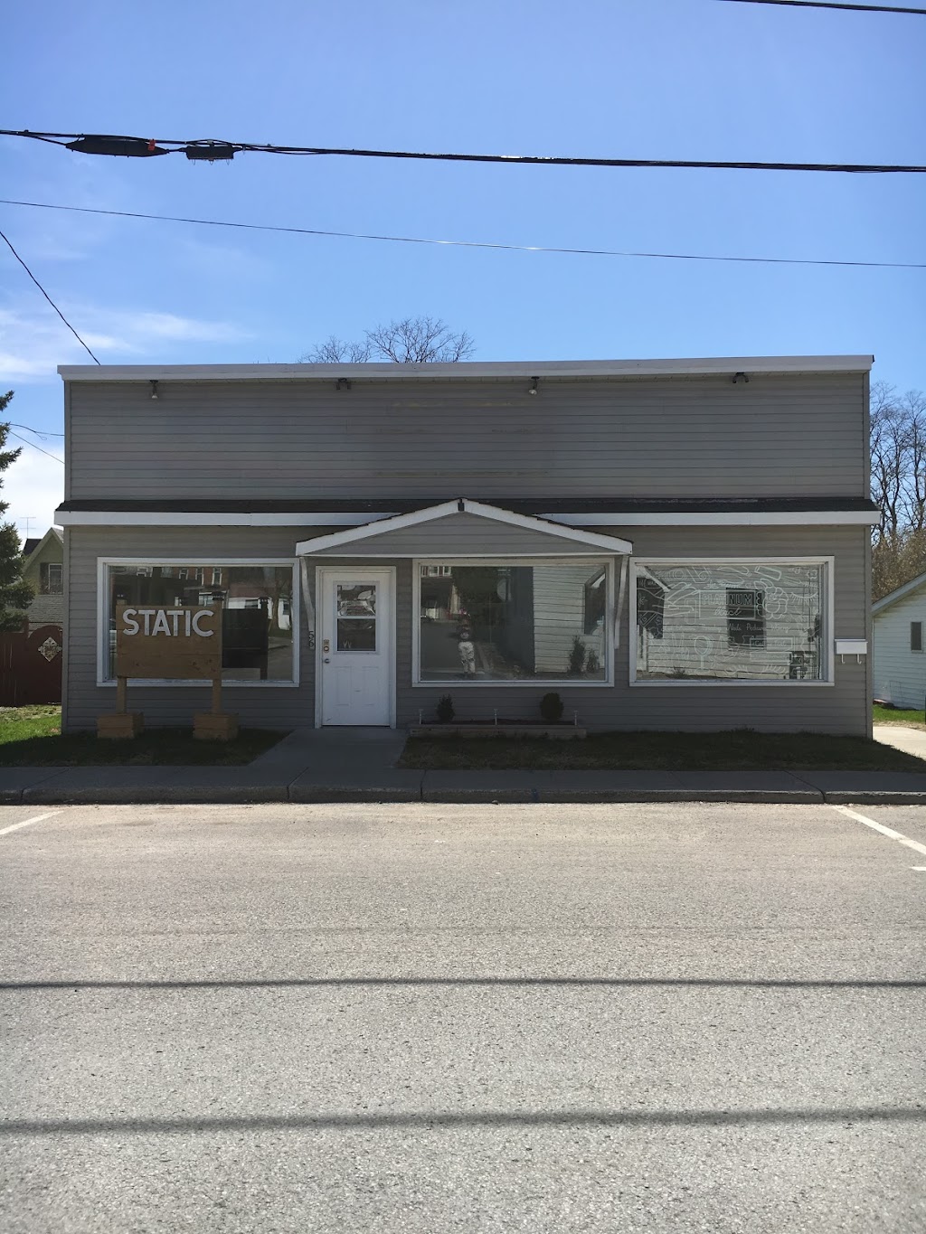 Static Salon | 56 Victoria St, Carleton Place, ON K7C 2W4, Canada | Phone: (613) 878-9242