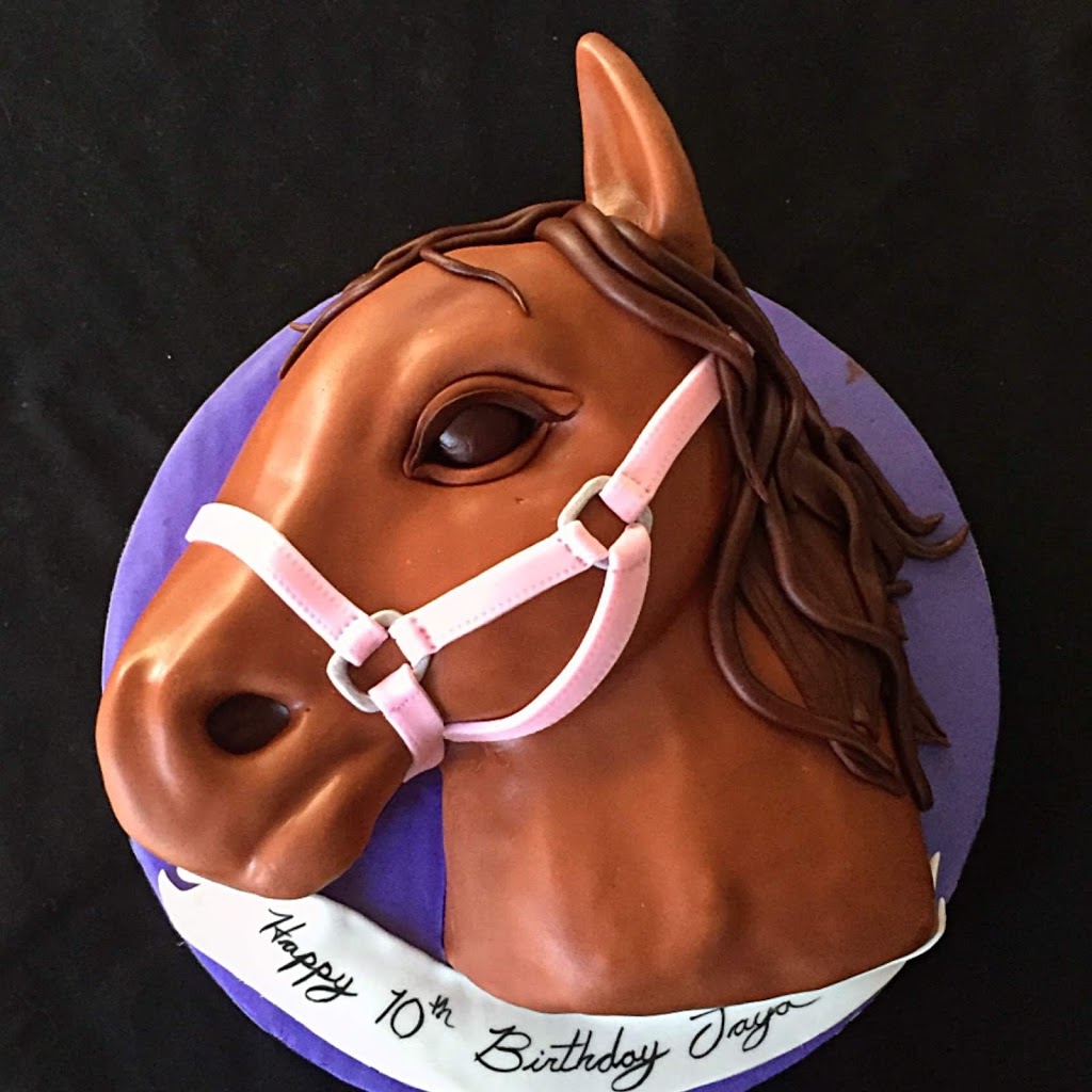 Custom Cakes By Lori | 8863 216 St #52, Langley Twp, BC V1M 2G9, Canada | Phone: (778) 952-1353