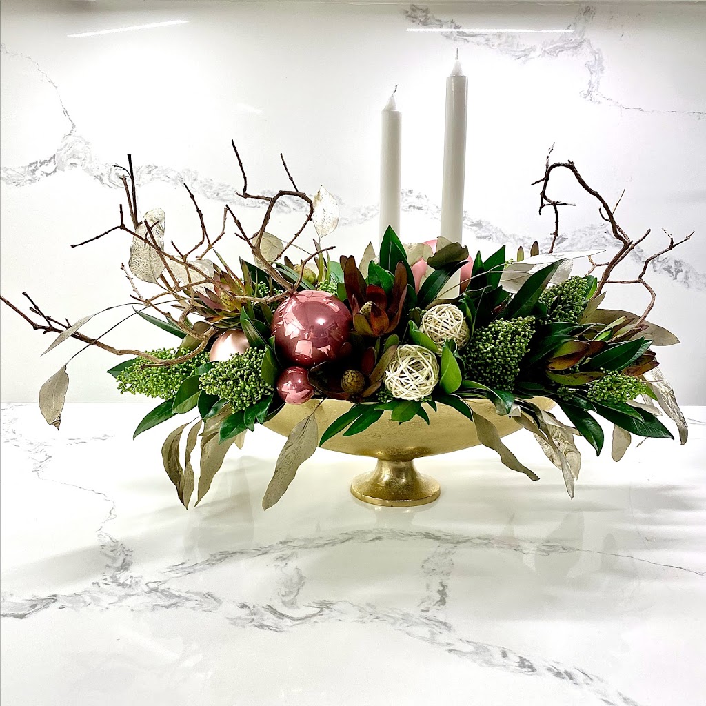 Floral Design For Events & Weddings- Ellie Art & Design | 228 Burgess Crescent, Newmarket, ON L3X 2V1, Canada | Phone: (647) 648-5348