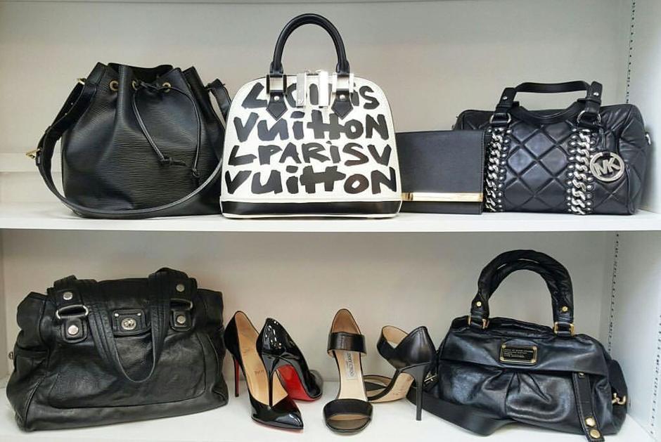 Luxe Touch Designer Consignment | 640 King St E, Cambridge, ON N3H 3N6, Canada | Phone: (519) 212-6824