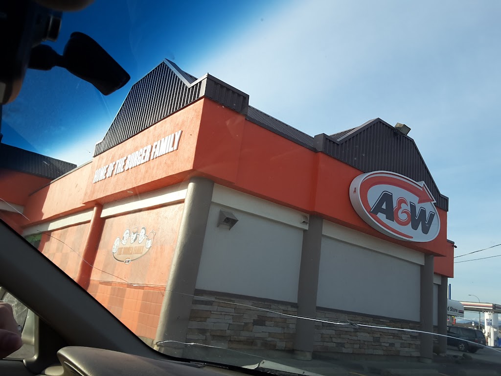 A&W Canada | 1204 Cranbrook St N, Cranbrook, BC V1C 3S5, Canada | Phone: (250) 489-5333