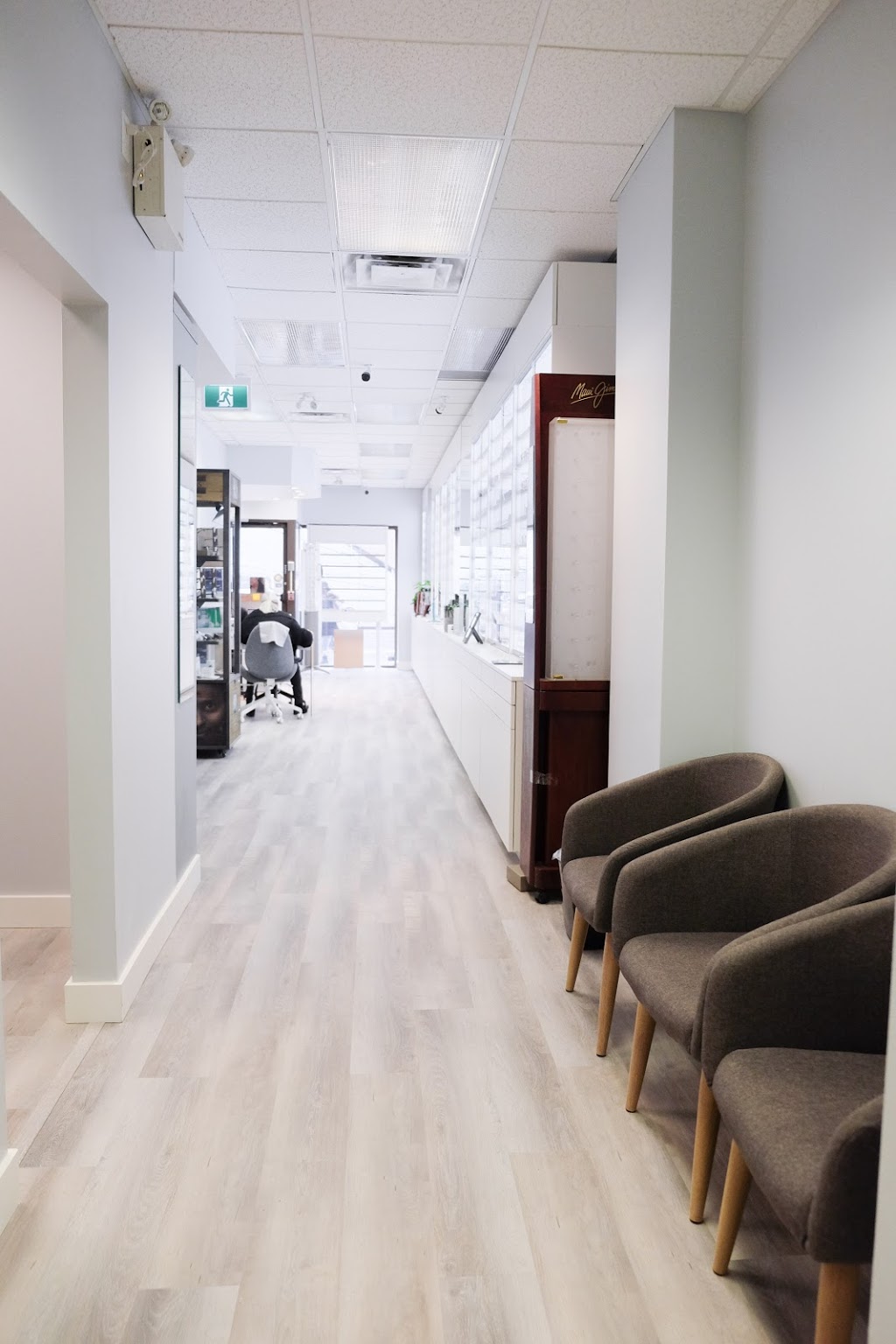 Dr. Michael Lee, Optometrist | 268 Bloor St W, Toronto, ON M5S 1V8, Canada | Phone: (416) 925-1758